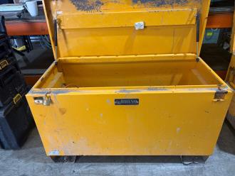 Lot 60