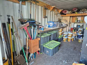 Lot 73